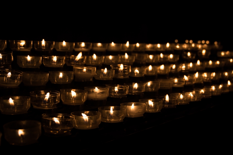 funeraire-LA ROQUE ESCLAPON-min_candle-1068948