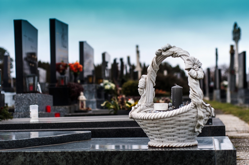 funeraire-LA ROQUE ESCLAPON-min_cemetery-1758349